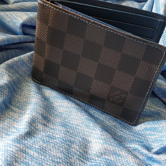 Louis Vuitton Other - 💯Louis Vuitton Slim Daimer Graphite Blue Wallet!